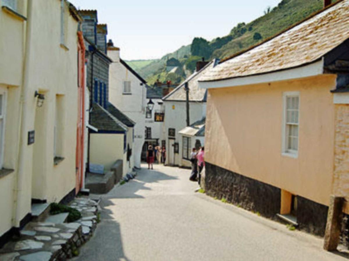 Moll'S Yard Hotel Port Isaac Exterior photo